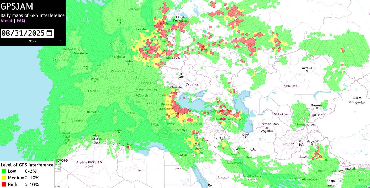 GPSJAM map showing high GPS interference over eastern Ukraine, the Black Sea region, and parts of the Middle East on August 31, 2025, relevant to secure satellite communications like GOVSATCOM.